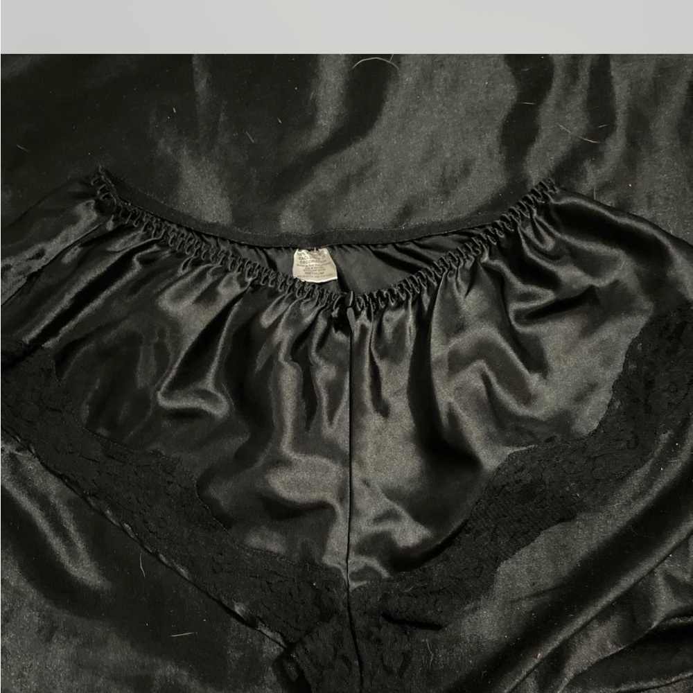 Elegant Black Lace Trim Sleep Shorts